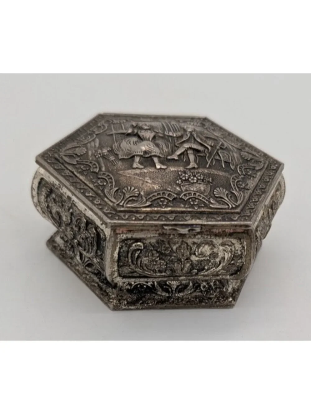 Vintage Hexagon Silver Plated Jewelry/Trinket Box - approx. 3